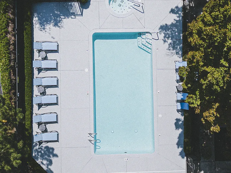 2433 George Washington Way — Photo 10
