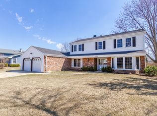 1325 Chartwell Rd, Schaumburg, IL 60195