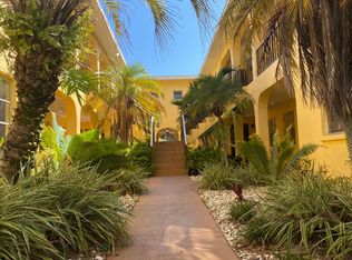 7029 Hibiscus Ave S #4, Saint Petersburg, FL 33707