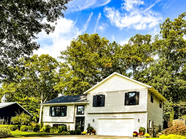 444 Grover Rd, Muskegon, MI 49442