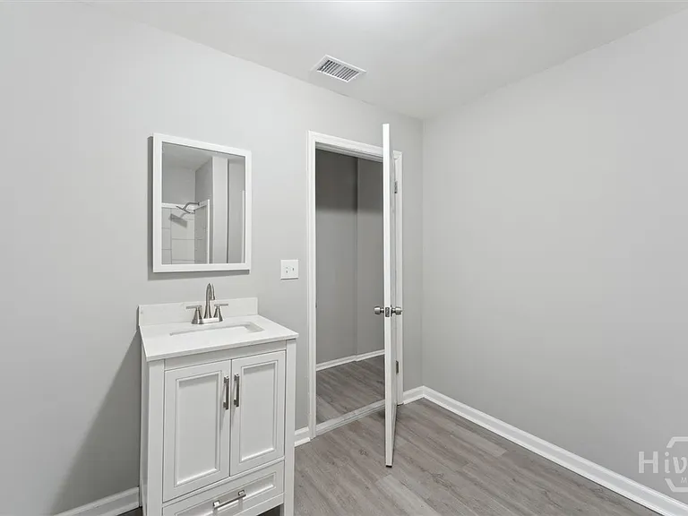 2120 Bulloch St #2122 — Photo 4