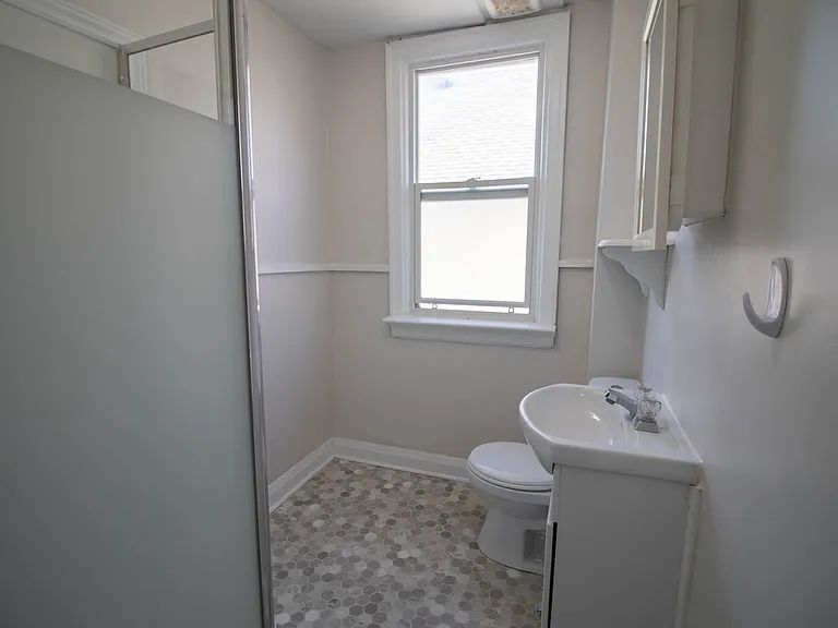 31 Ontario Rd — Photo 12