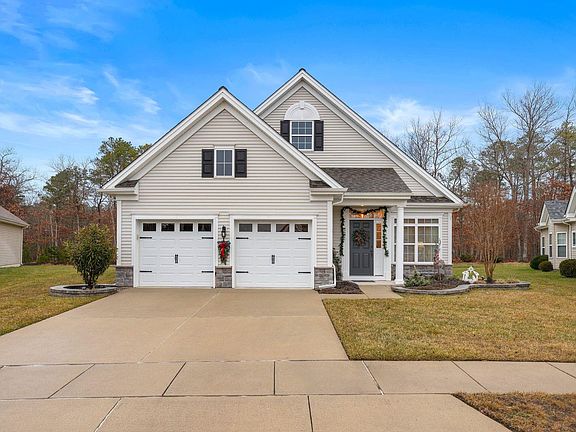 2nd image of 11 Daffodil Rd