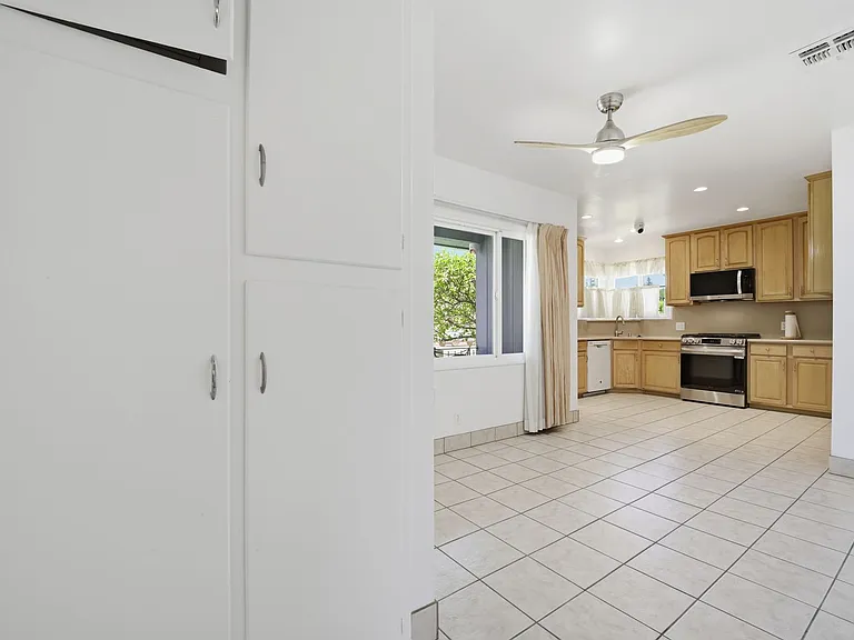 1007 Monterey Rd — Photo 9