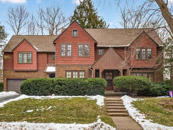 49 Kenwood Ave, Davenport, IA 52803