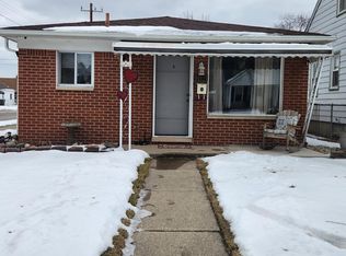 2196 Cicotte Ave, Lincoln Park, MI 48146