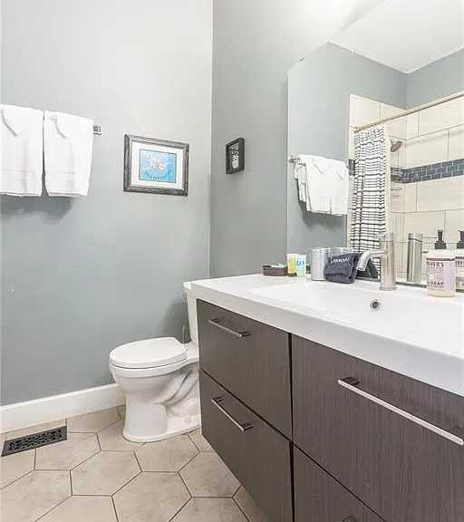 908 Hickory St — Photo 13