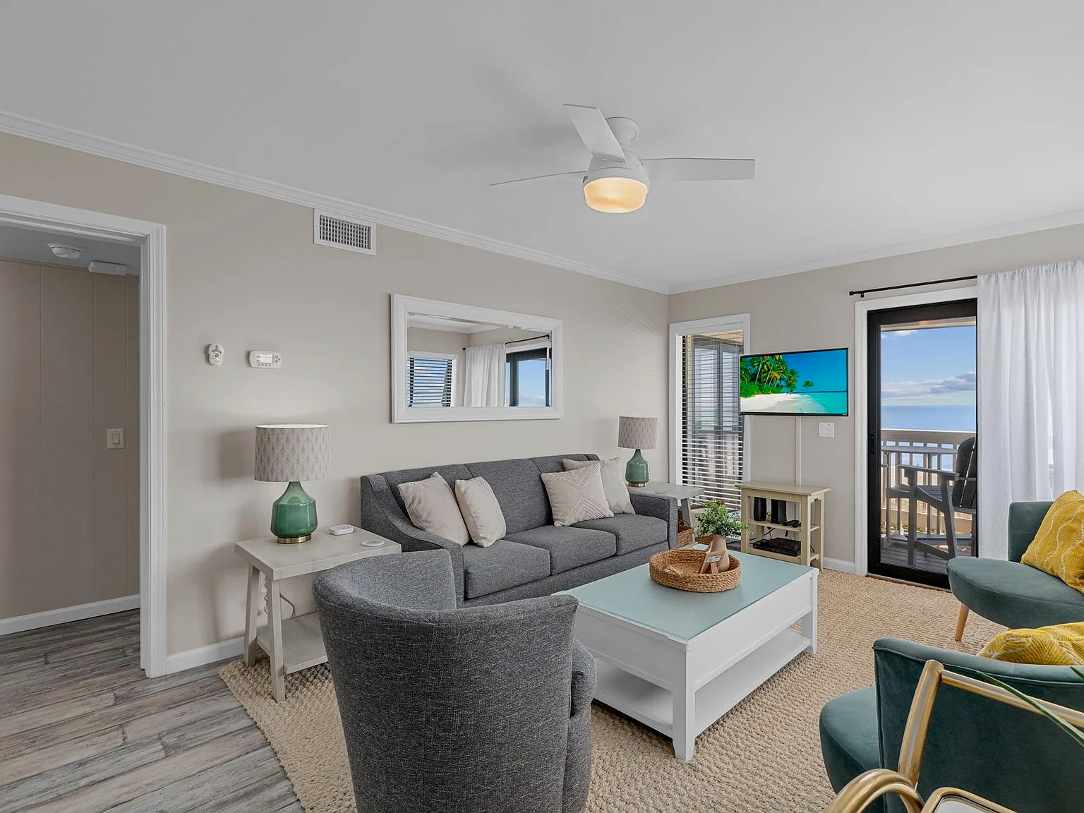 2 bed, $3,000 — Photo 2