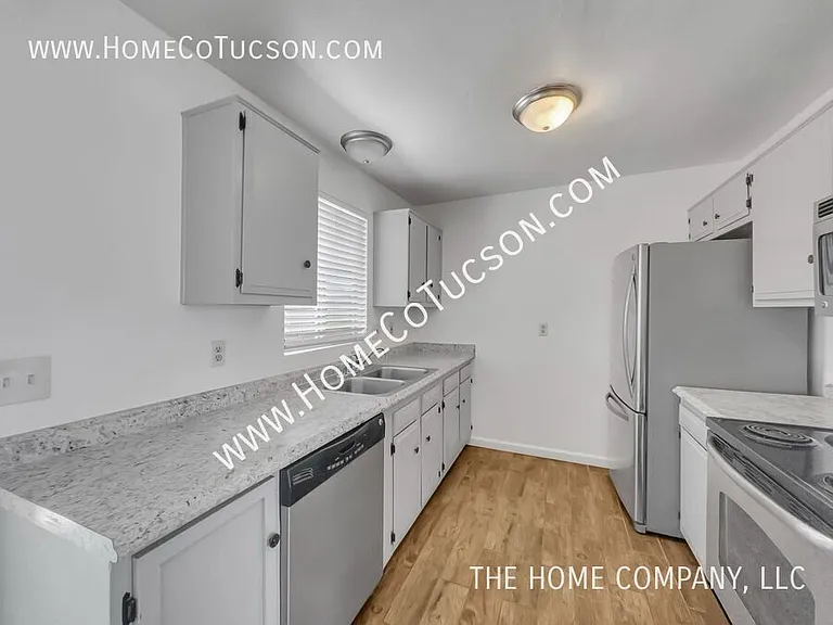 2349 S Saddleback Ave — Photo 10