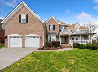 2087 Waterford Village Dr, Clemmons, NC 27012