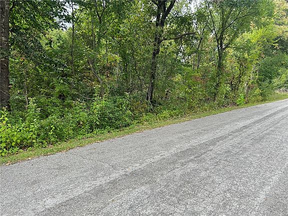 4th image of Kilsyth Dr #13