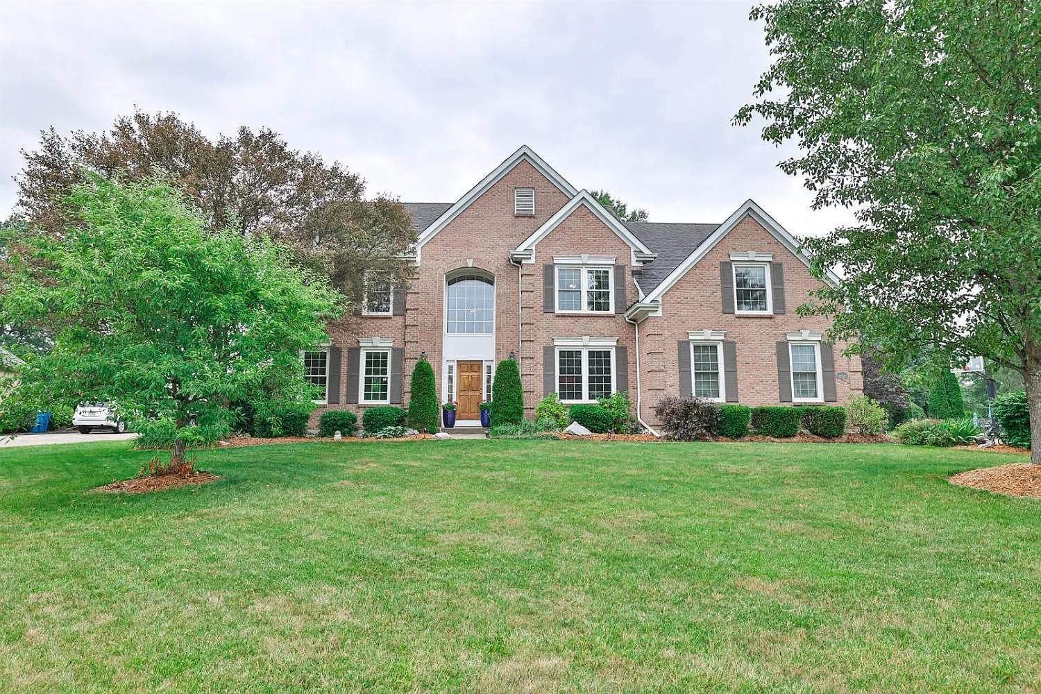8258 Keeneland Ct photo 1