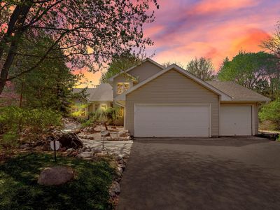 1950 Park Ridge Ct, Chaska, MN, 55318