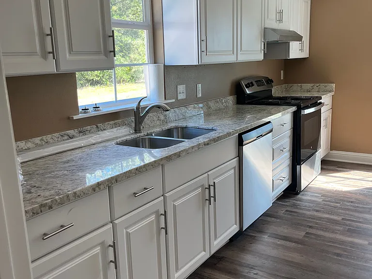 238 Twin Oaks Rd — Photo 4