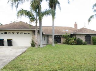 1098 Mohawk Ave NW, Palm Bay, FL 32907