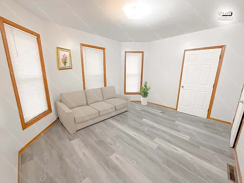 521 Throop St #1 Photo 1