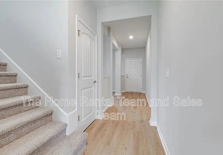 113 Fenway St — Photo 5