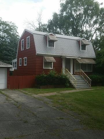 2nd image of 1009 S Fairfield Ave