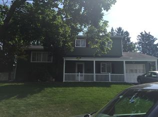 7 Barker Rd, Somerset, NJ 08873