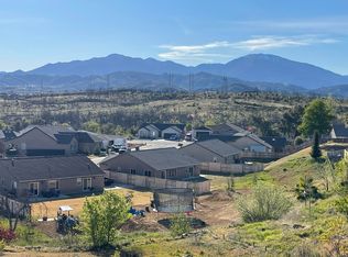 1460 White Water Cir, Redding, CA 96003