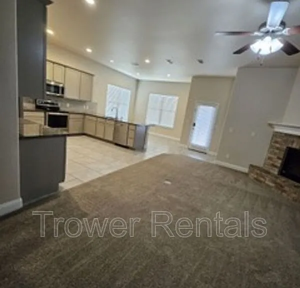 1021 E 90th Ct — Photo 46