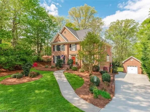 4210 Willow Knoll Ln, Winston Salem, NC 27106