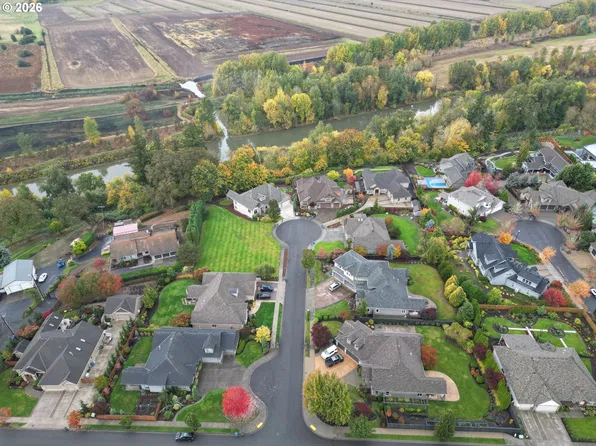 5009 NW 128th Cir, Vancouver, WA 98685