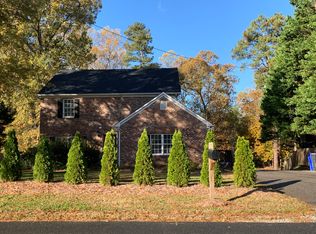 611 Lakeshore Dr, Hillsborough, NC 27278