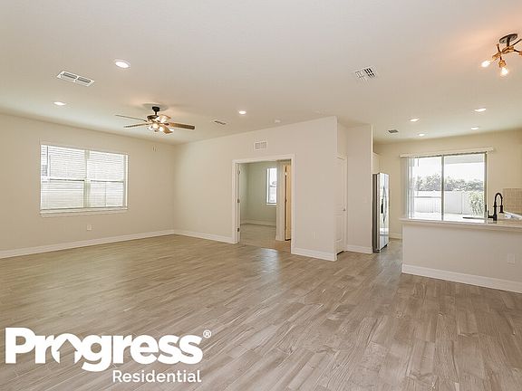 4th image of 11413 Green Harvest Dr