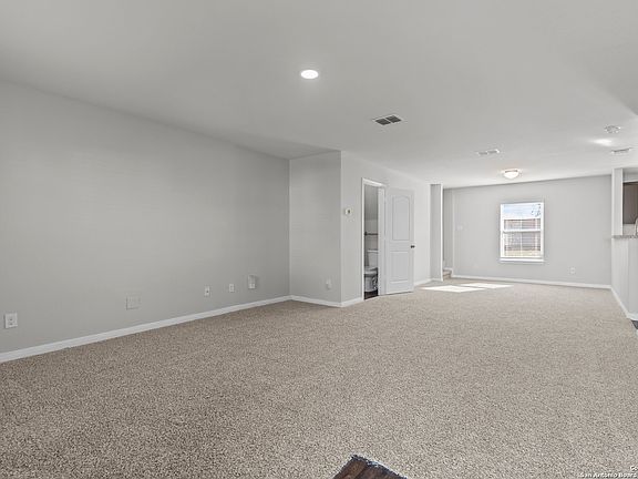 4th image of 12350 Mahoney