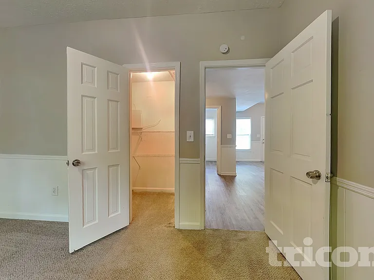 515 Westbridge Dr — Photo 11