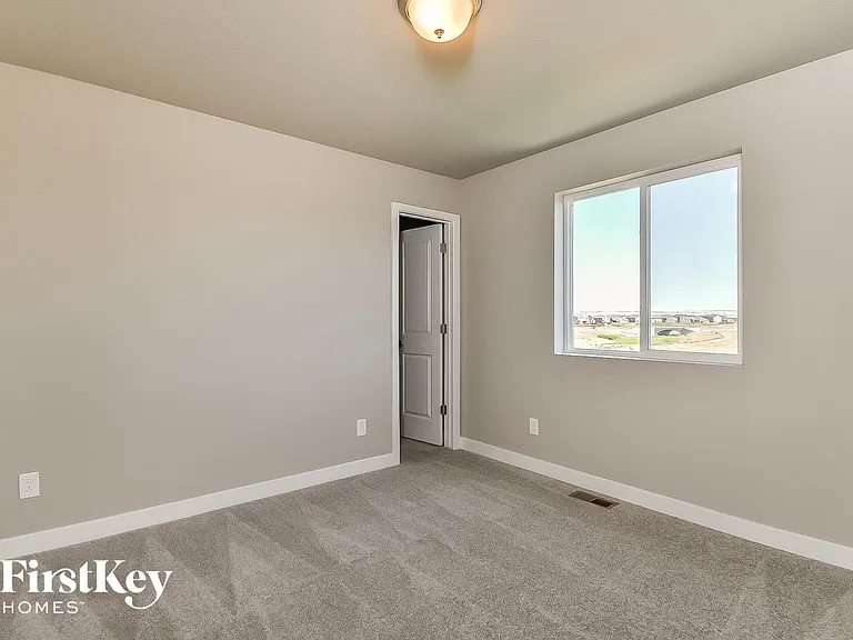 10718 Luneth Dr — Photo 10