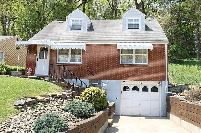 39 Glenview Ave photo 1