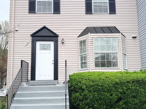 5941 Heritage Square Dr, Burke, VA 22015