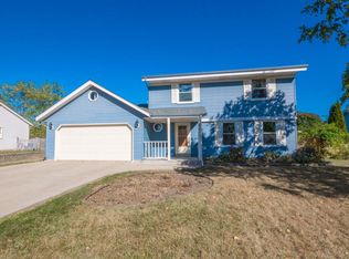2900 Wild Rose Way, Racine, WI 53402