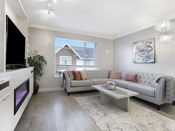 5th image of 2978 159th St #20