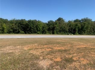 Edgewater Rd #1, Rogers, AR 72756