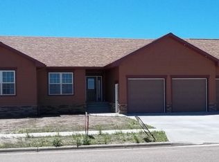 2305 Lucas Ln, Watertown, SD 57201