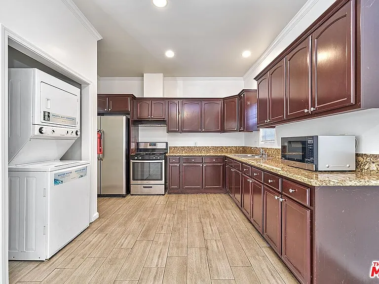 705 S Gramercy Pl — Photo 5
