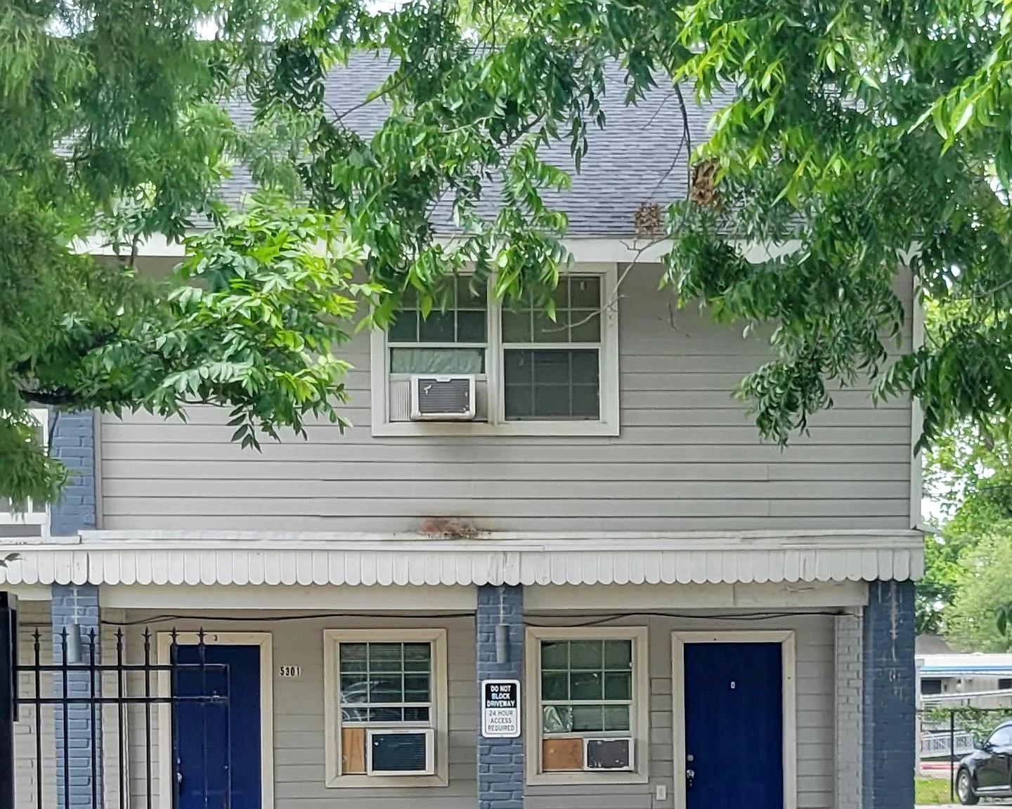 1 bed, 1.0 bath, 400 sqft, $600 — Photo 2