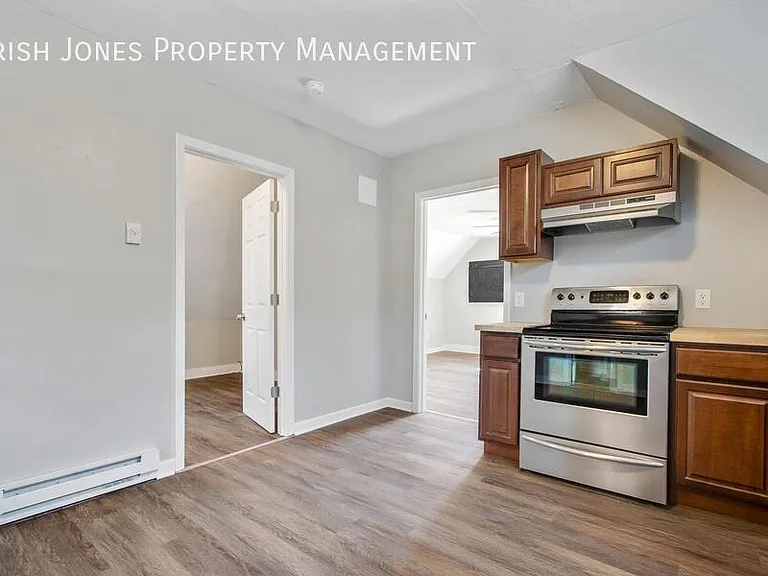 56 Fredro St #3 — Photo 4