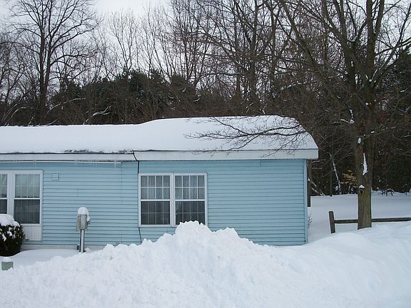 3rd image of 1215 Glen Park Dr