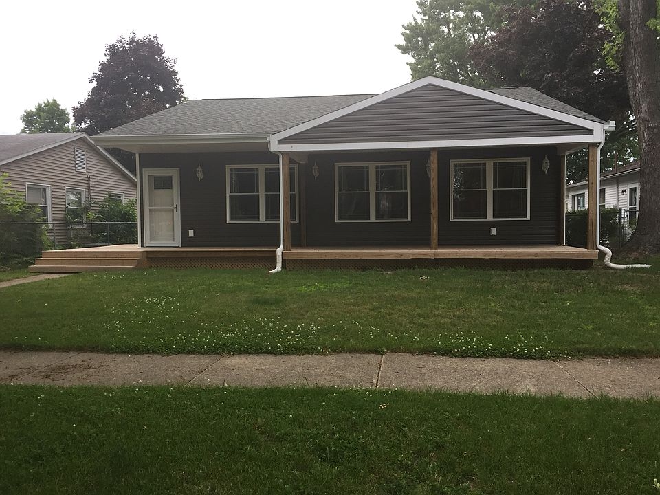 1st image of 1629 Sheffield Ave