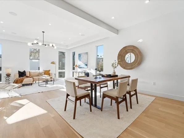 105 Laidlaw Avenue image 9 of 25