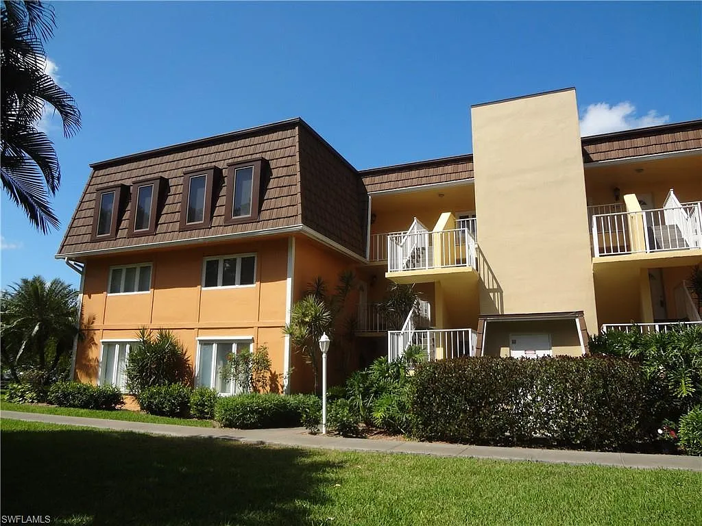 2 bed, 2.0 bath, 1325 sqft, $3,000 — Photo 2
