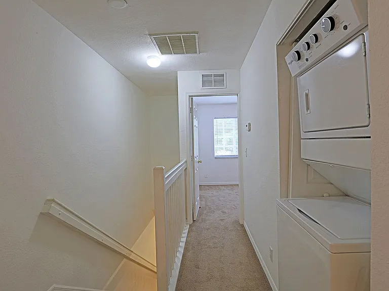8205 Pacific Beach Dr — Photo 5