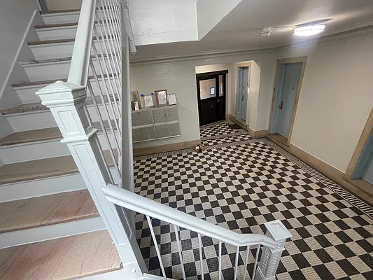 Rented by PMG Real Estate  | media 16