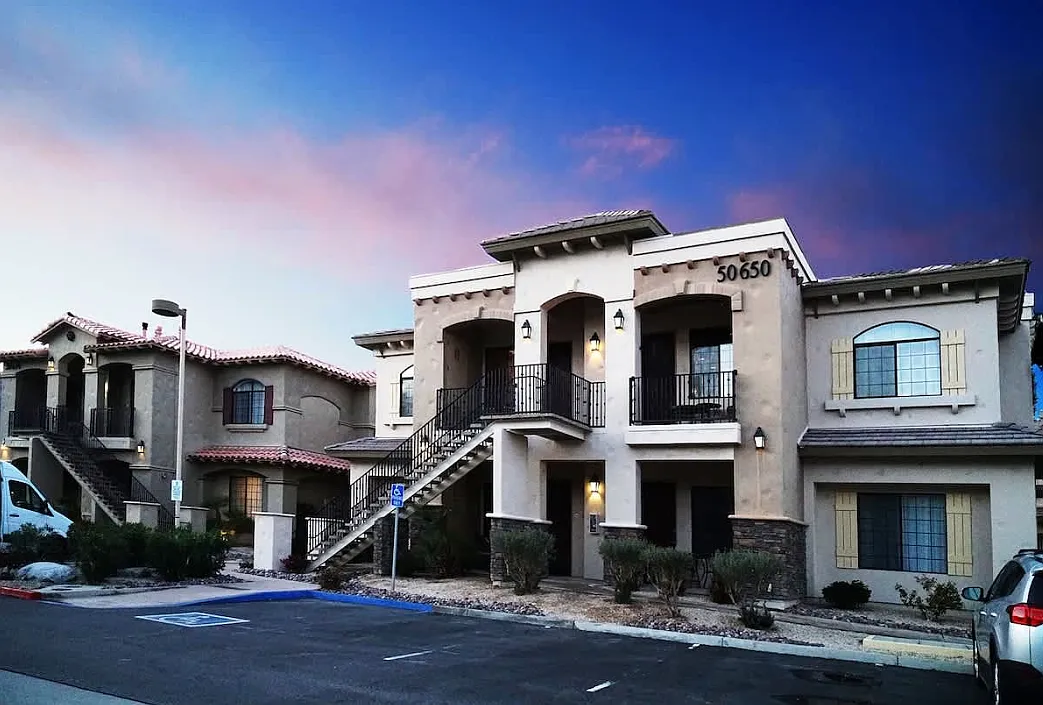 1 bed, 682 sqft, $2,700 — Photo 1
