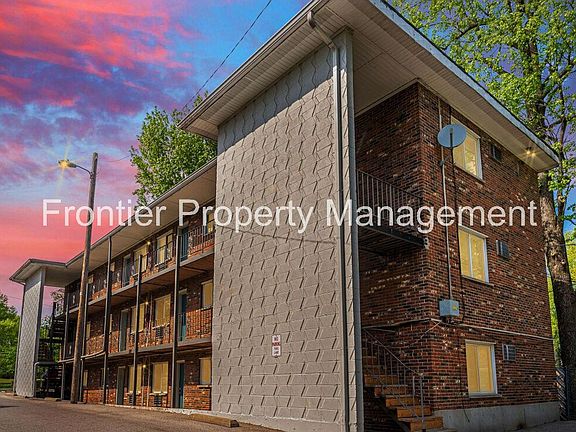 4th image of 3320 Greenwood Blvd #6