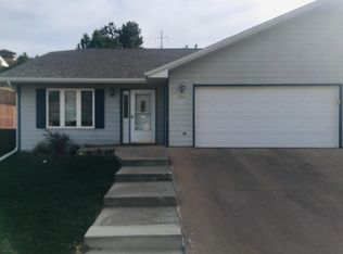 2211 Windmill Dr, Spearfish, SD 57783